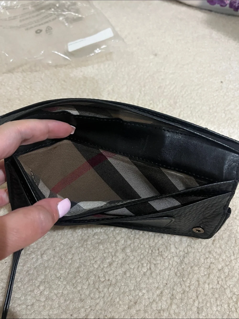Women’s Burberry wallet